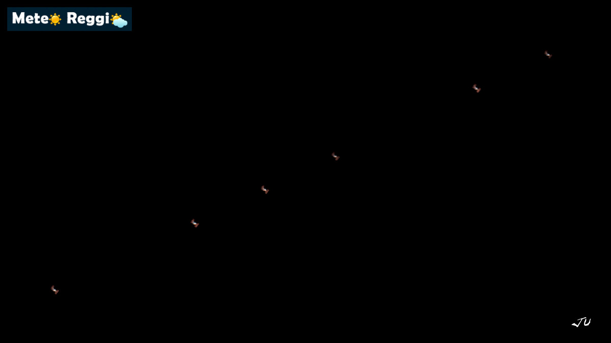 La ISS che sfreccia nel cielo reggiano