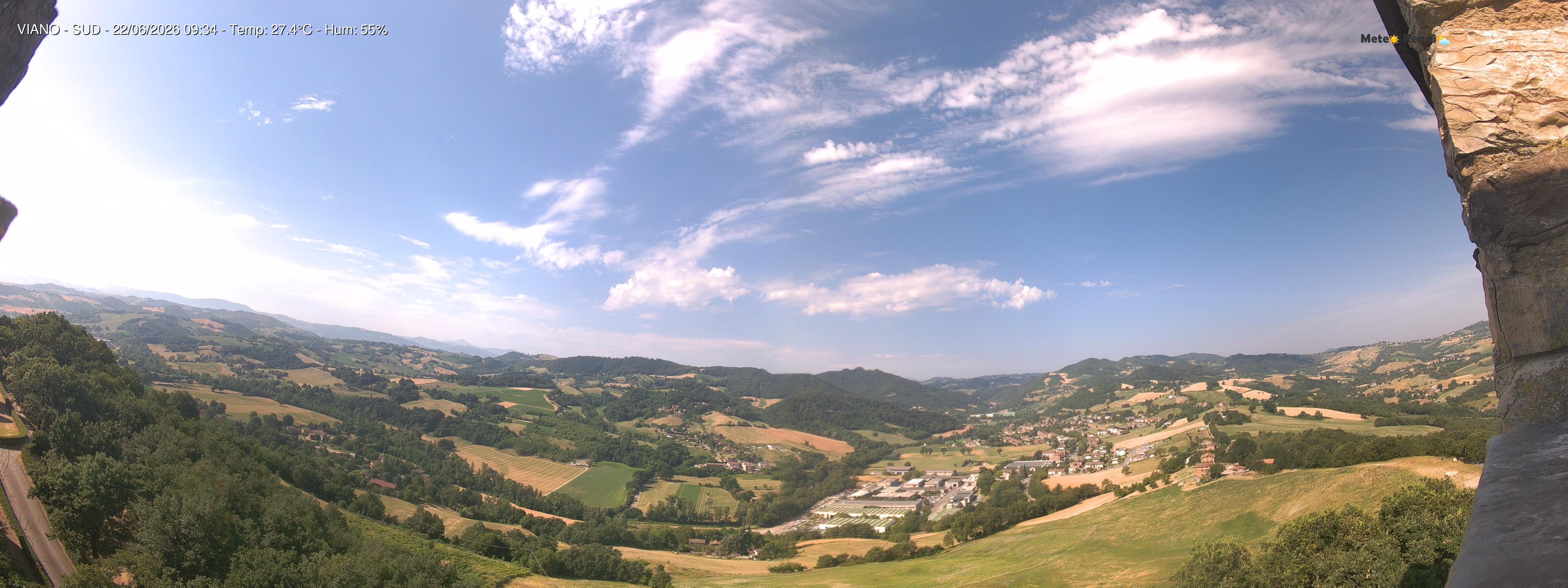 immagine della webcam nei dintorni di Bagnolo in Piano: webcam Viano