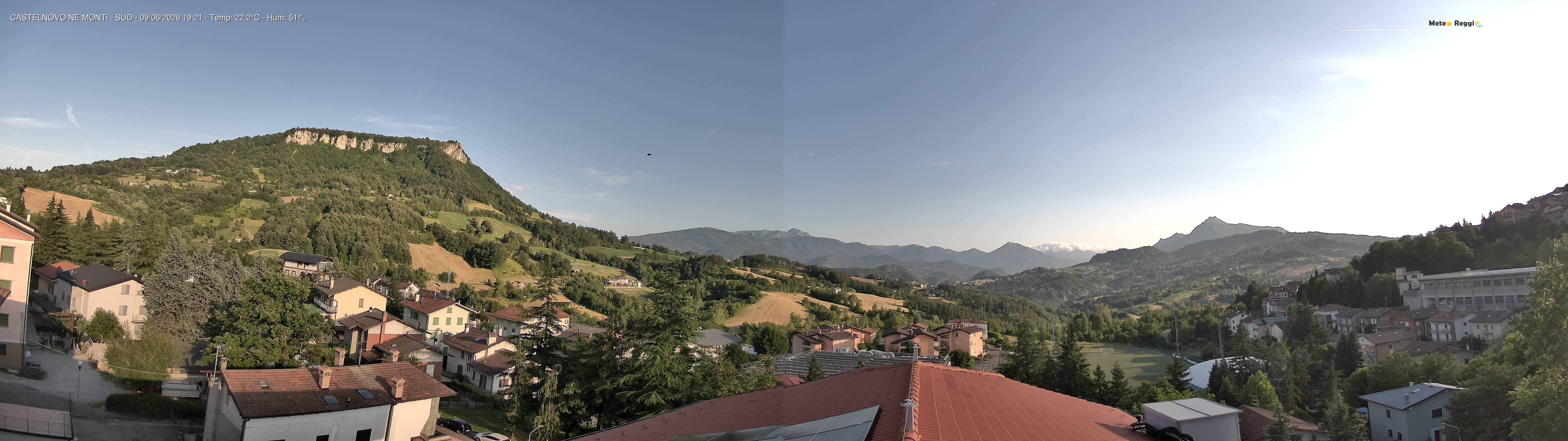 immagine della webcam nei dintorni di Corniglio: webcam Castelnovo ne' Monti
