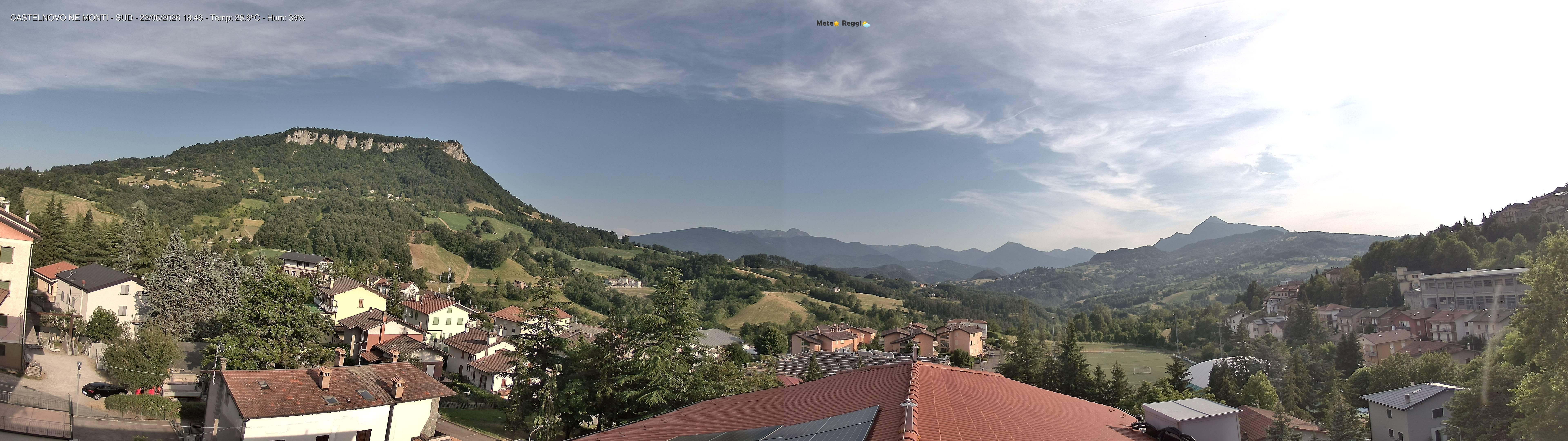 immagine della webcam nei dintorni di Fornovo di Taro: webcam Castelnovo ne' Monti