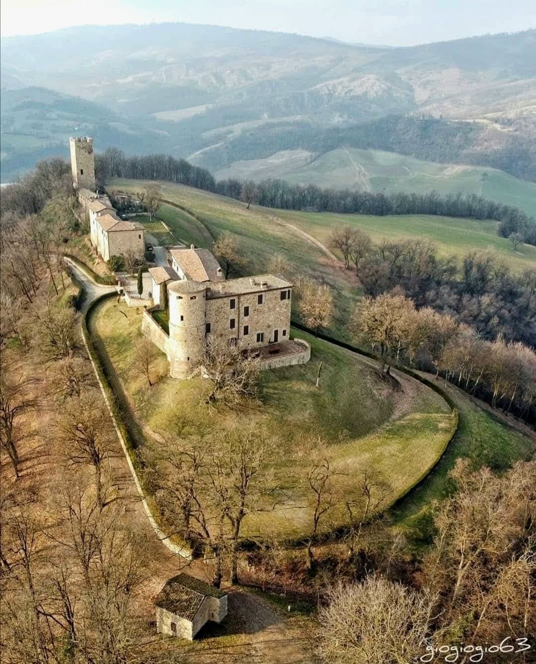 Castello di Viano.